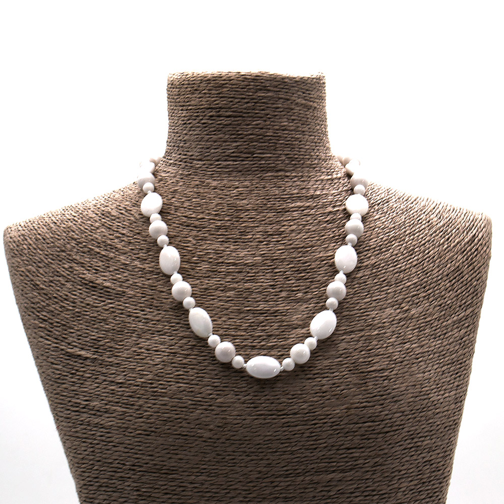 Фото товара бусы из кахолонга белого таблетка 18*13 мм