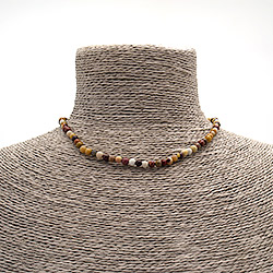 Бусы-чокер из яшмы мукаит 4 мм