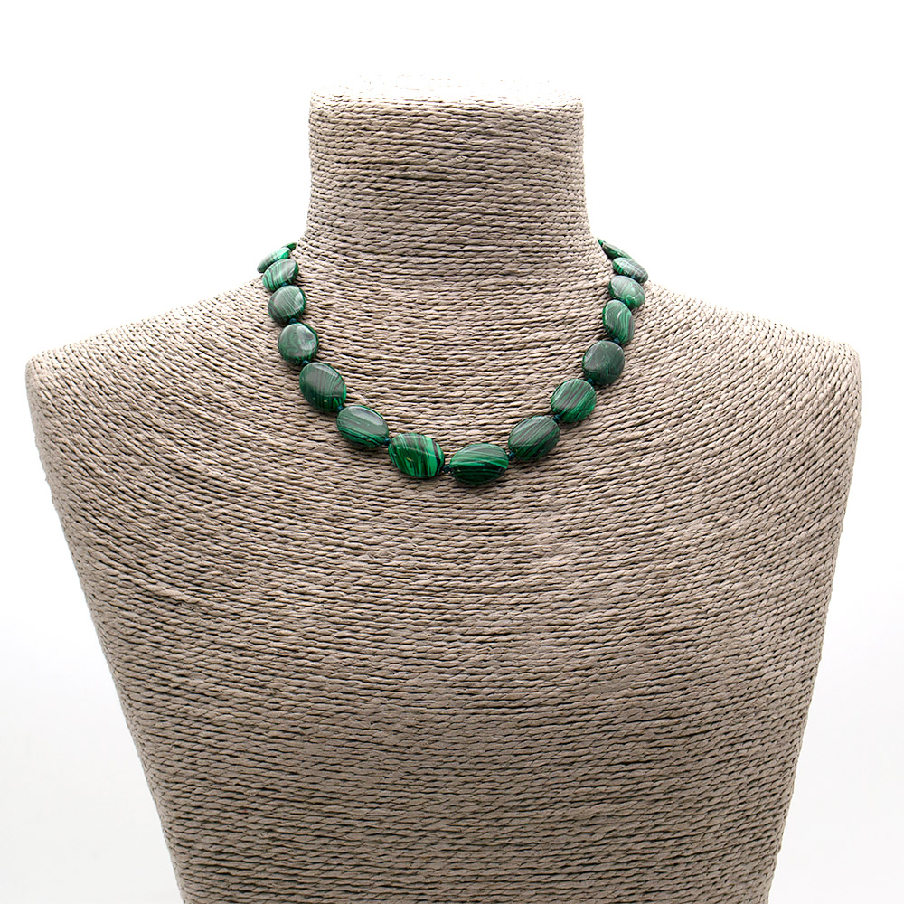 Бусы из малахита имитации таблетка