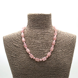 Бусы из розового кварца цилиндр трехсторонний