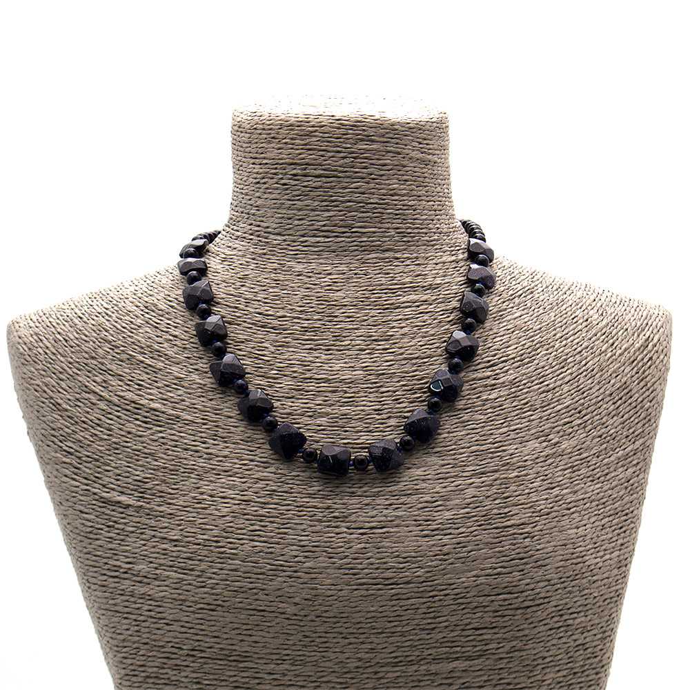 Фото товара бусы из авантюрина синтетического синего квадрат граненый