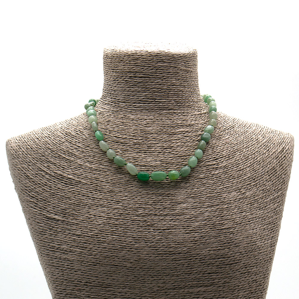 Фото товара бусы из авантюрина зеленого натура галтовка 10*8 мм