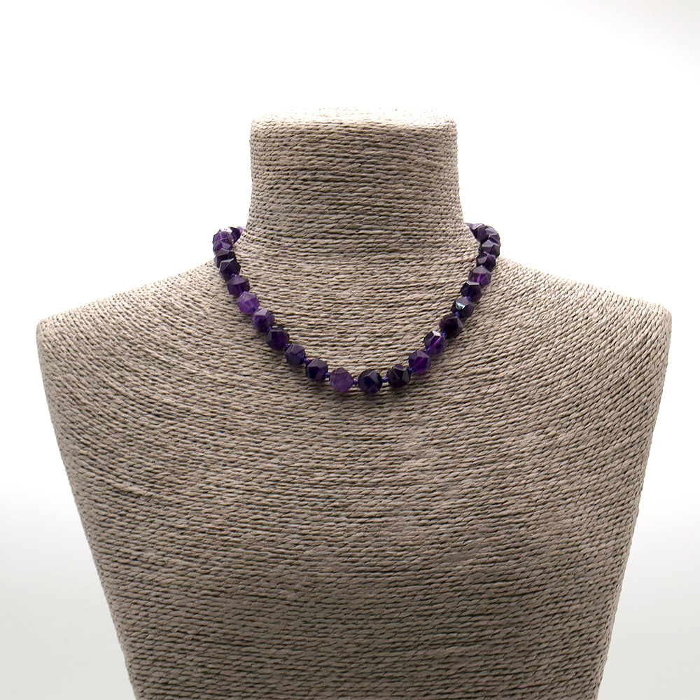 Фото товара бусы из аметиста крупная грань 10 мм