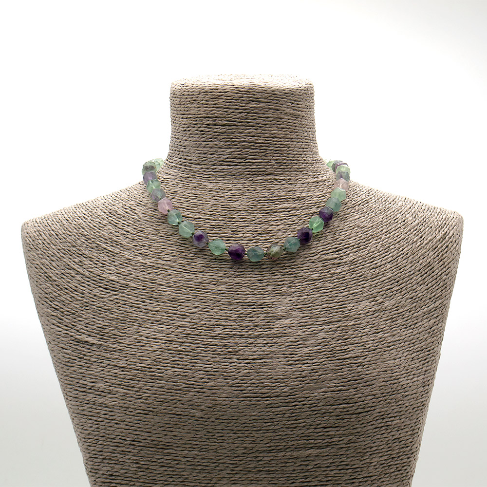 Фото товара бусы из флюорита крупная грань