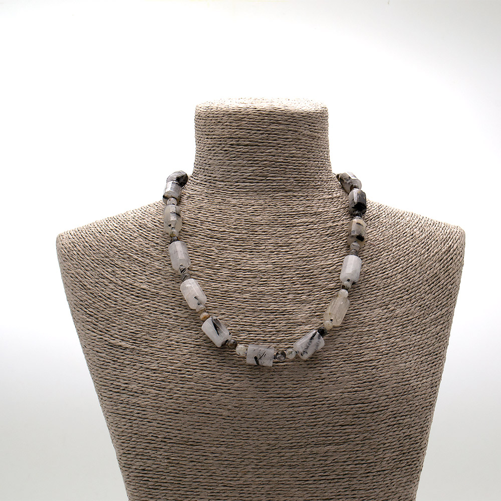 Фото товара бусы из кварца волосатика цилиндр граненый