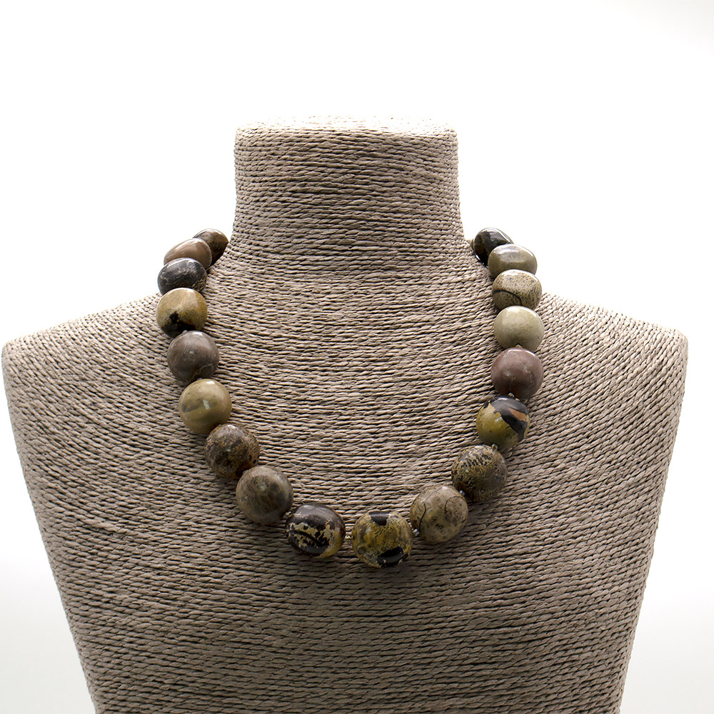 Фото товара бусы из яшмы черепаховой галтовка