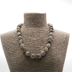 Бусы из лабрадора галтовка круглая