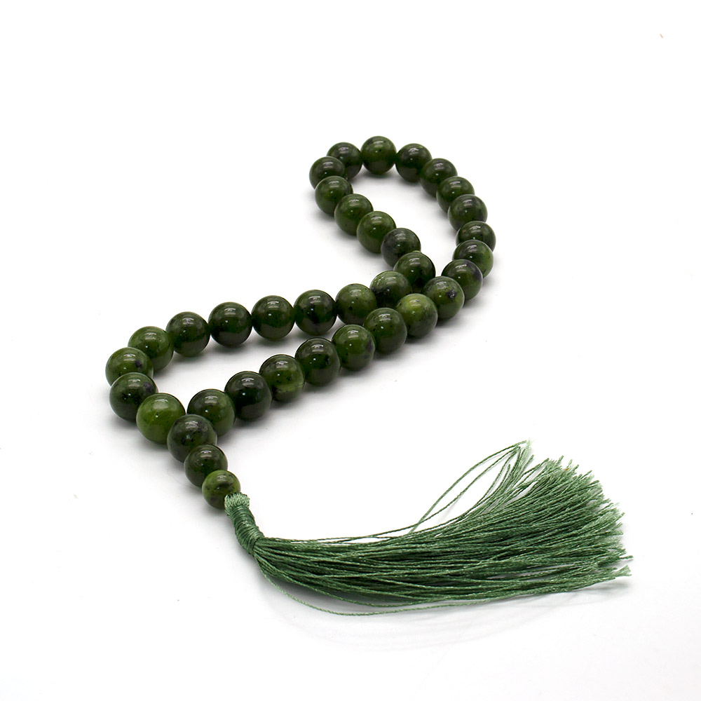 Фото товара четки из нефрита канадского 12 мм 33 бусины