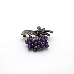 Брошь "Букет с мелким шариком" аметист А0170