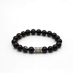 Браслет из агата черного шар 10 мм с руной в ассортименте
