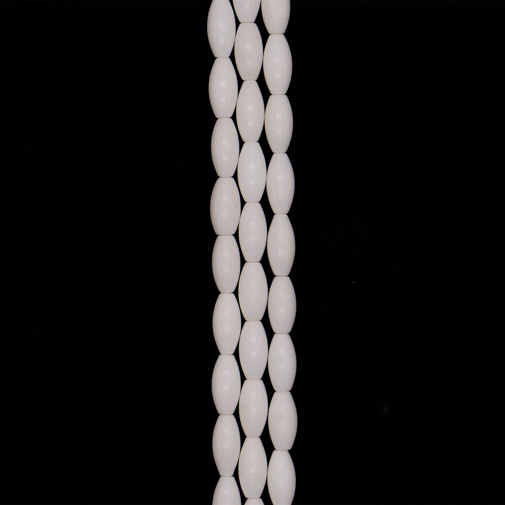 Фото товара кахолонг белый бочата 24*12 мм