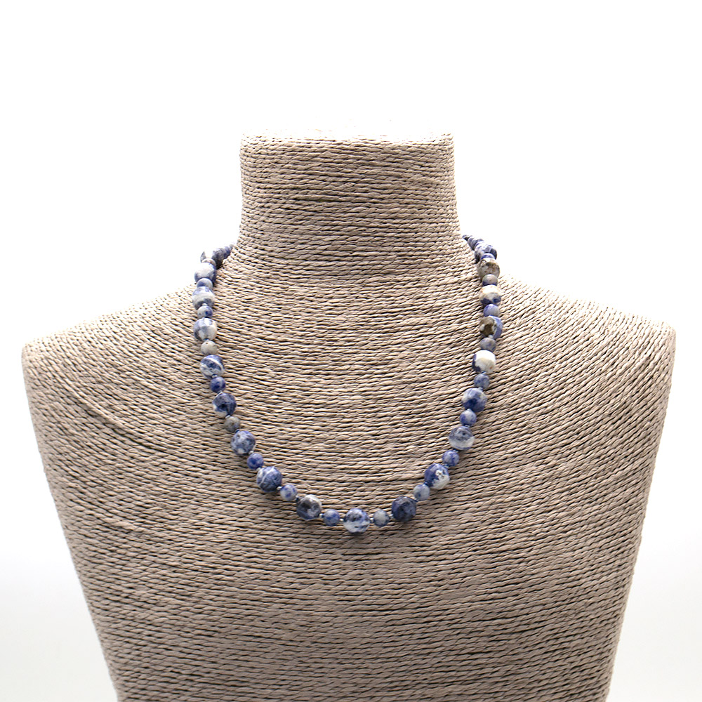 Фото товара бусы из содалита светлого биконус граненый