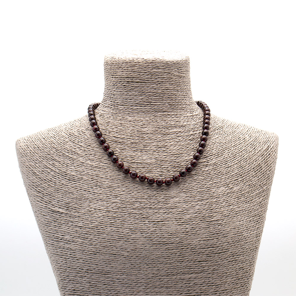 Фото товара бусы из граната шар 8 мм