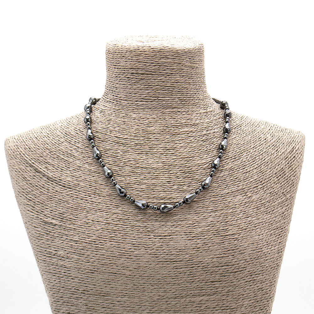 Фото товара бусы из гематита капля граненая 12*6 мм