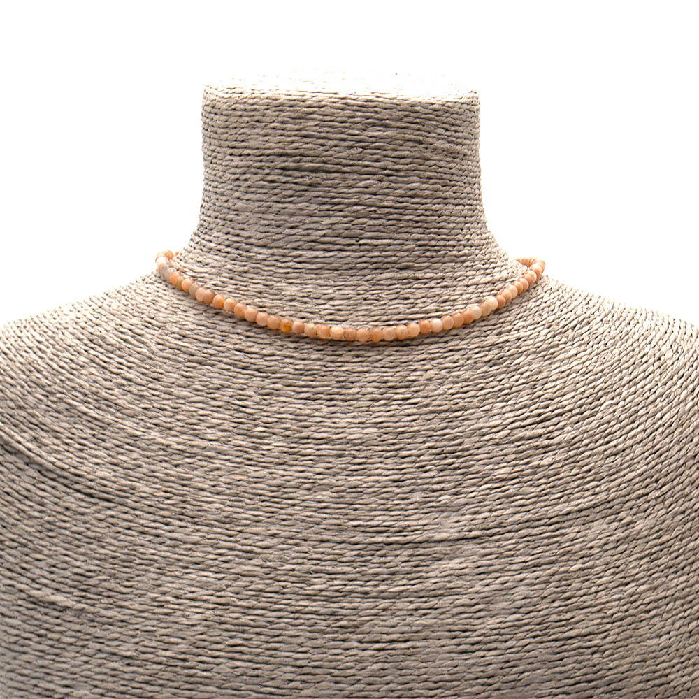 Фото товара бусы-чокер из солнечного камня 4 мм