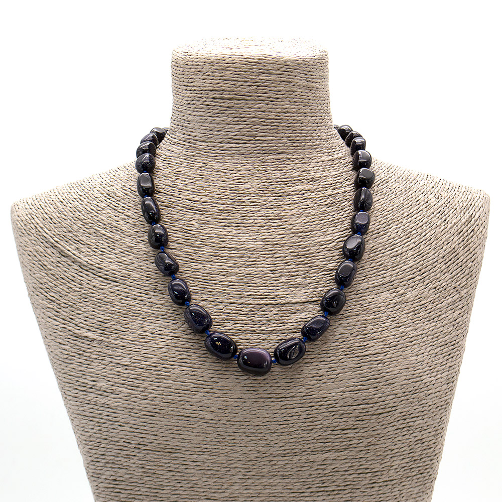 Фото товара бусы из авантюрина синтетического синего галтовка на увеличение