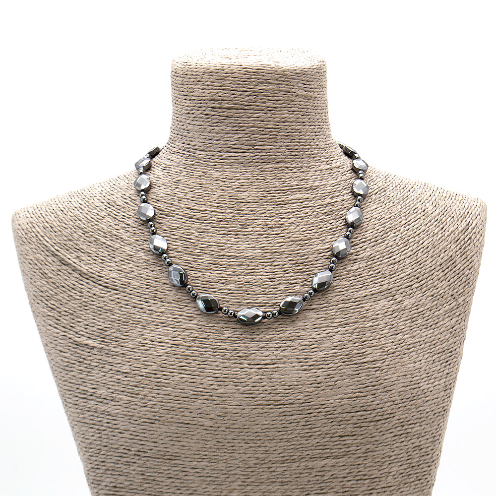 Фото товара бусы из гематита таблетка граненая 14*10 мм