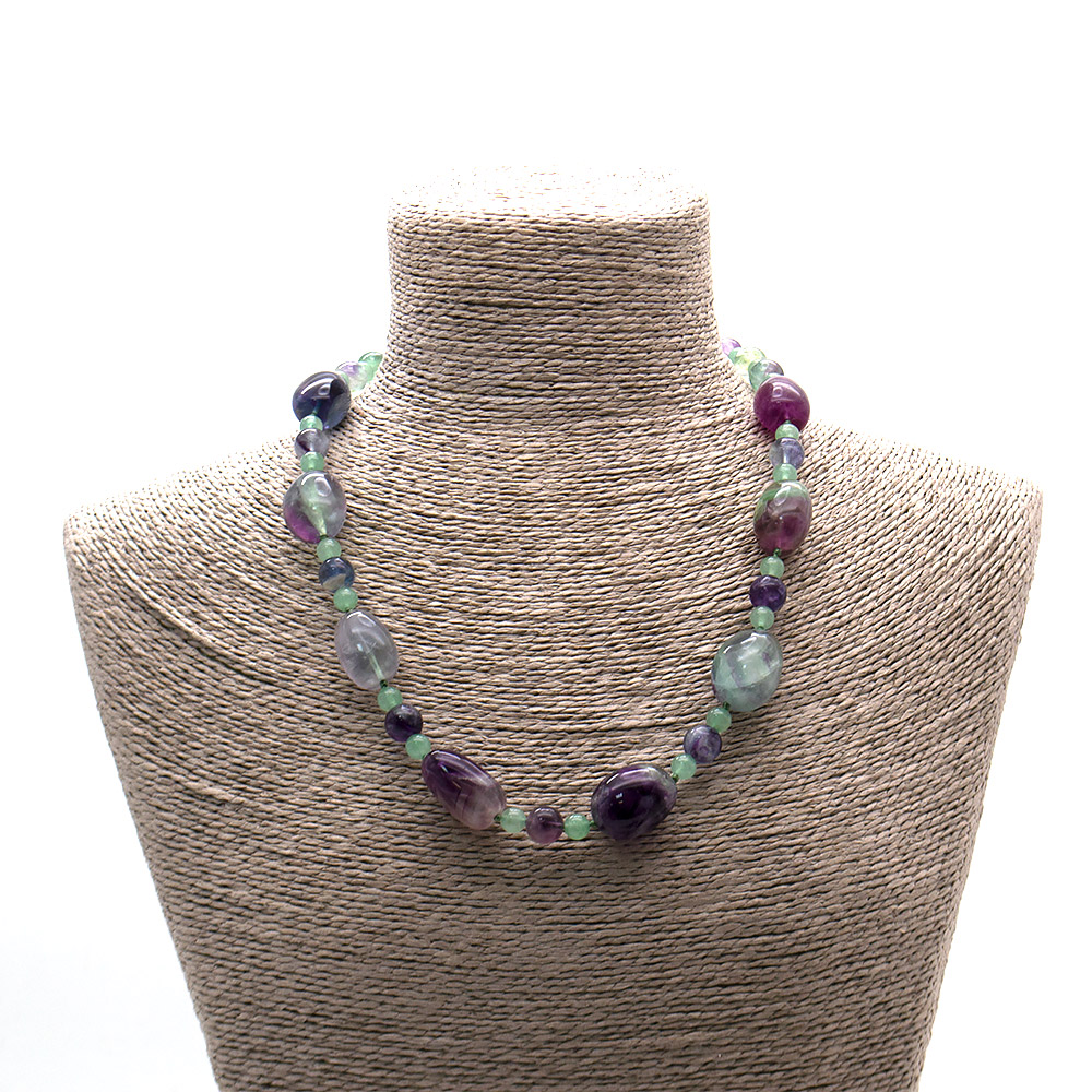 Фото товара бусы из флюорита галтовка