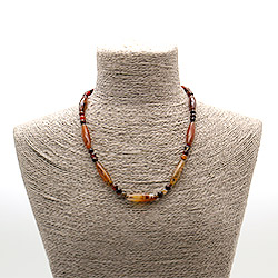 Бусы из сердолика темного бочонок