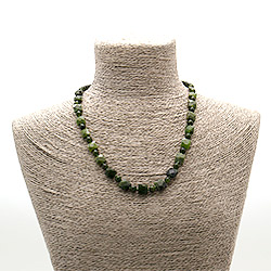 Бусы из нефрита квадрат граненый