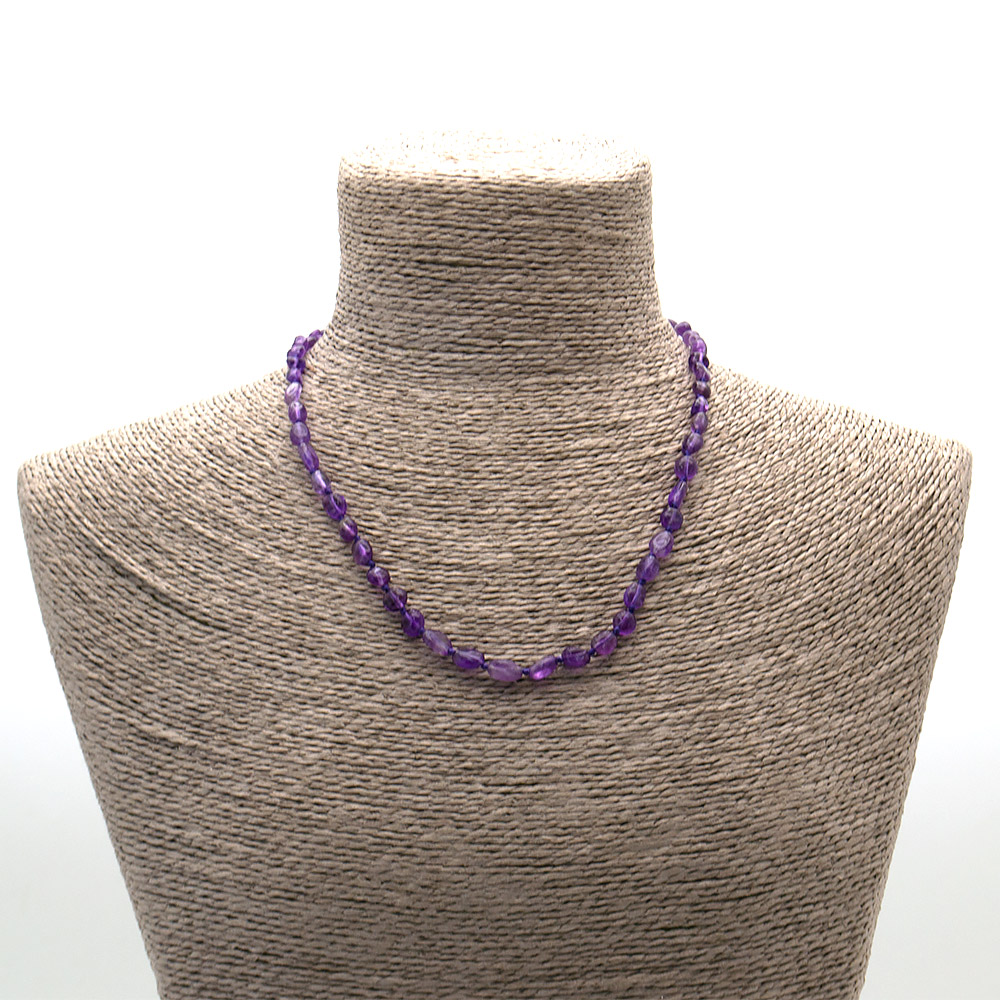 Фото товара бусы из аметиста темного галтовка 8*6 мм