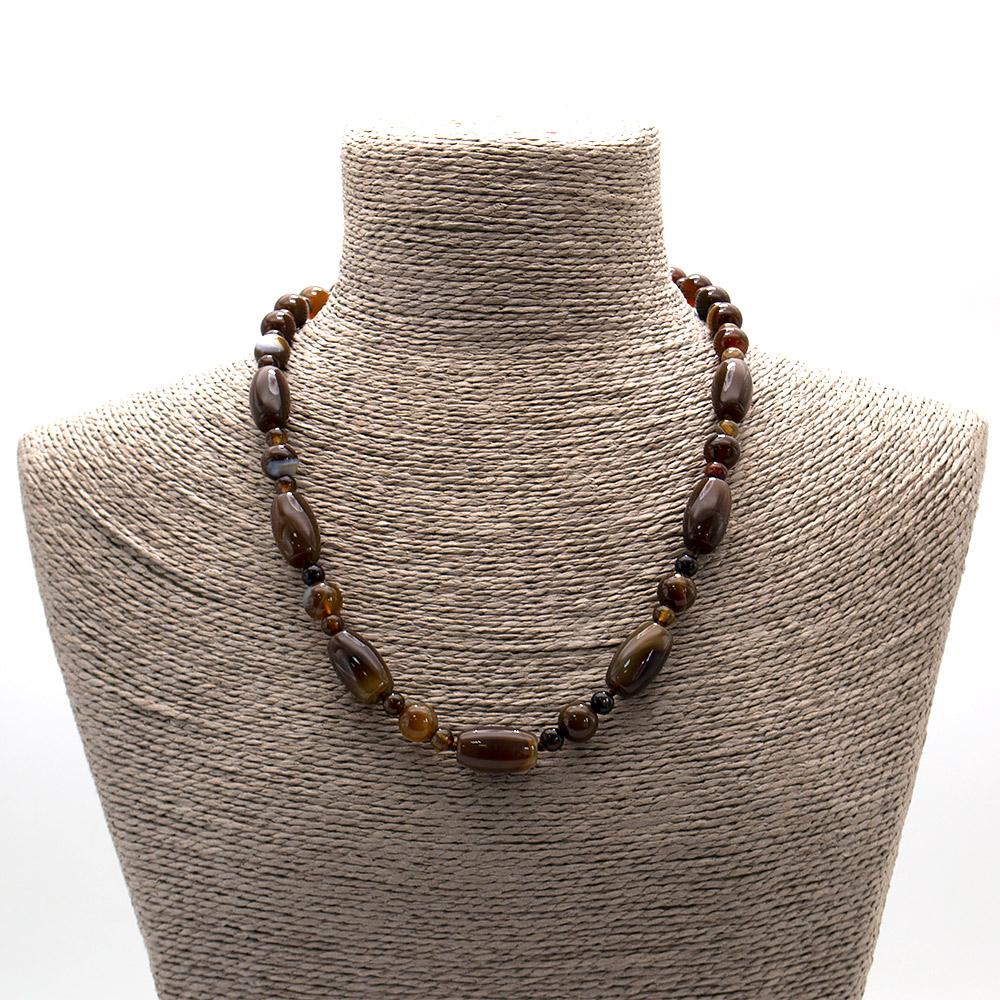 Фото товара бусы из агата коричневого бочонок 20*12 мм