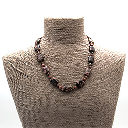 Бусы из родонита прямоугольник