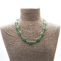 Фото товара бусы из авантюрина зеленого прямоугольник