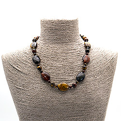 Бусы из тигрового, бычьего,соколиного глаза таблетка овальная 25*18 мм