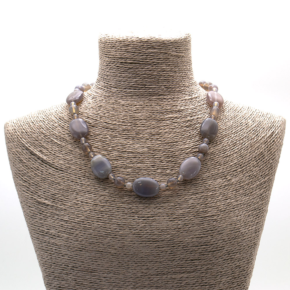 Фото товара бусы из агата серого таблетка овальная 25*18 мм