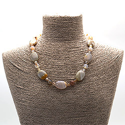 Бусы из агата бежевого таблетка овальная 25*18 мм