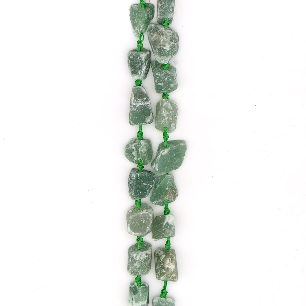 Фото товара авантюрин зеленый натура галтовка необработанная 25*23 мм