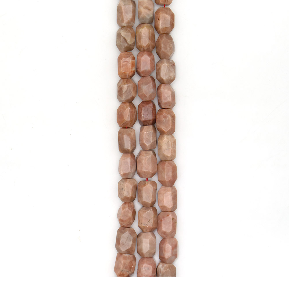 Фото товара солнечный камень галтовка грань 21*16 мм