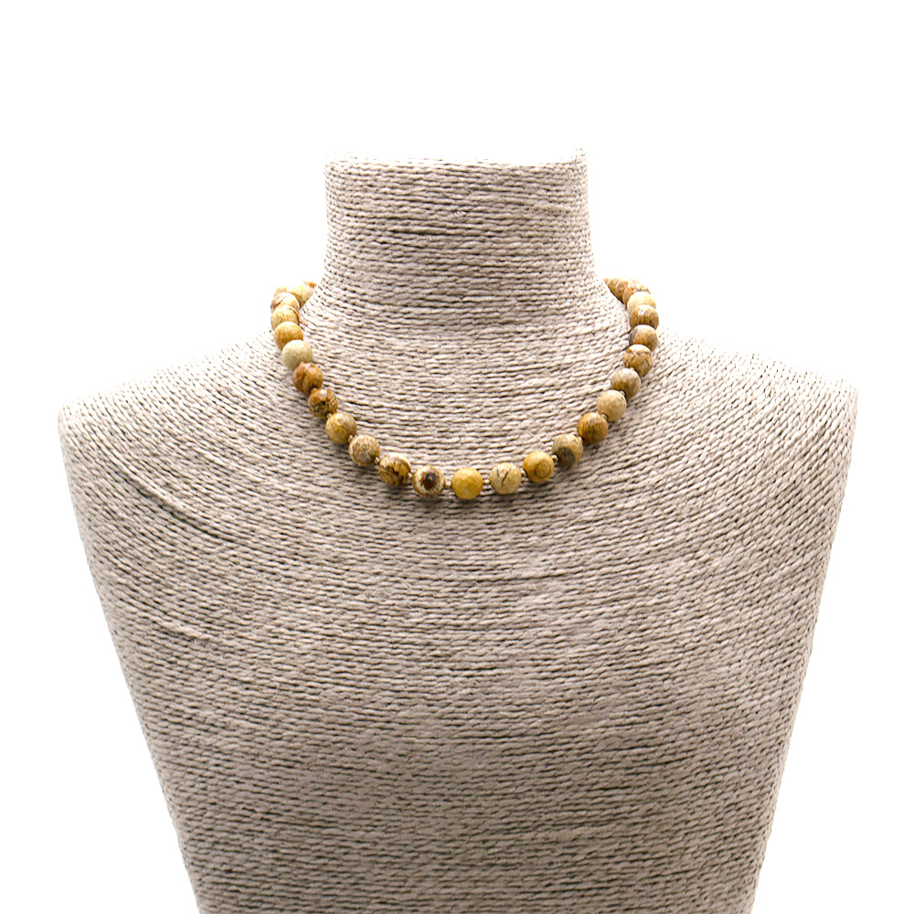 Фото товара бусы из яшмы песчаной шар мелкая грань