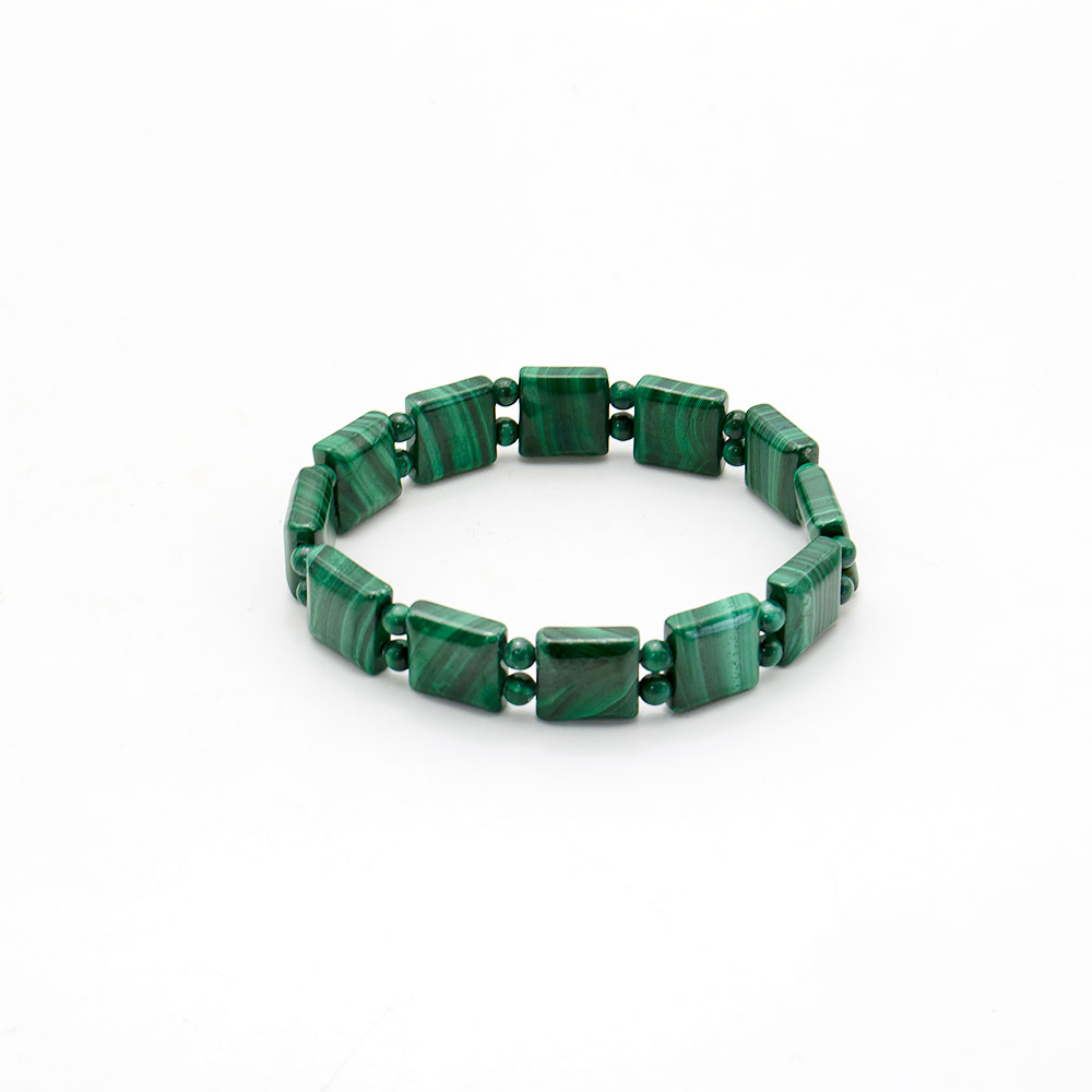 Фото товара браслет из малахита квадрат с гранями через шар