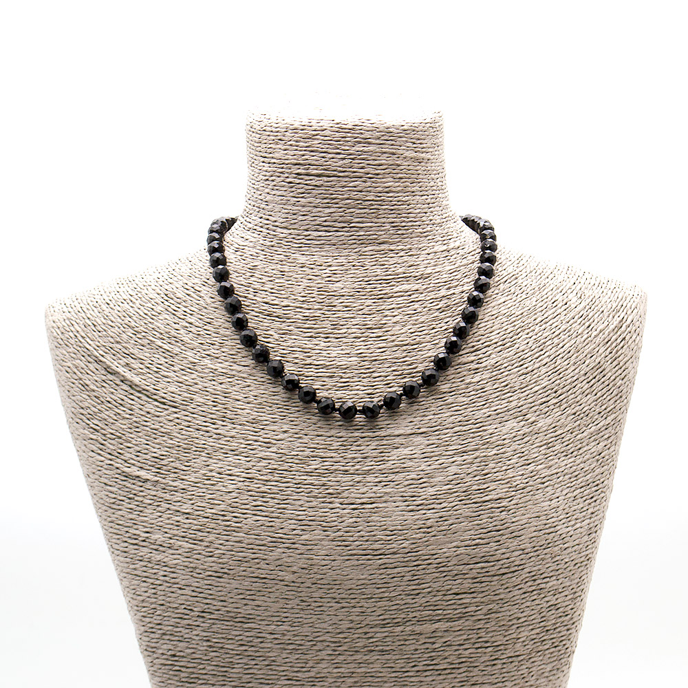 Фото товара бусы из турмалина черного 