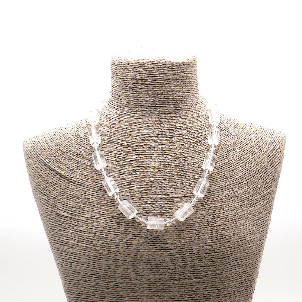 Фото товара бусы из горного хрусталя цилиндр грань