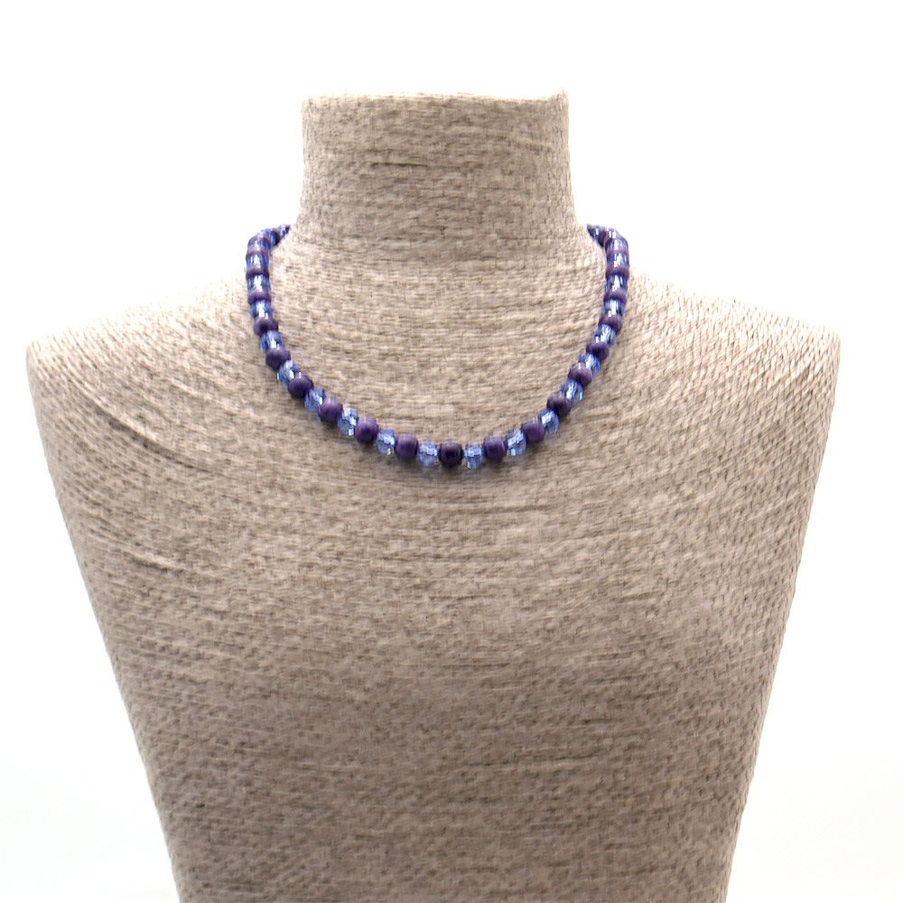 Фото товара бусы из кальцита фиолетово-синего 8 мм с цирконом