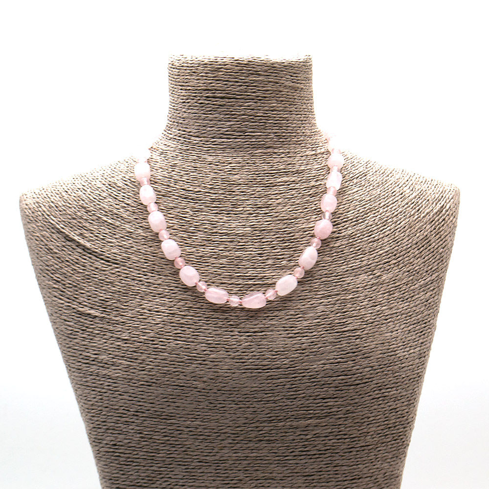 Фото товара бусы из розового кварца галтовка 12*8 мм