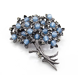 Брошь "Букет малый" голубой кварц А0156