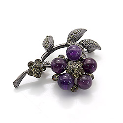Брошь "Цветок со стразами" аметист А0127
