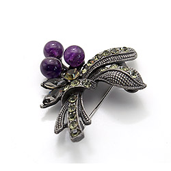 Брошь "Букет малый" аметист А0156