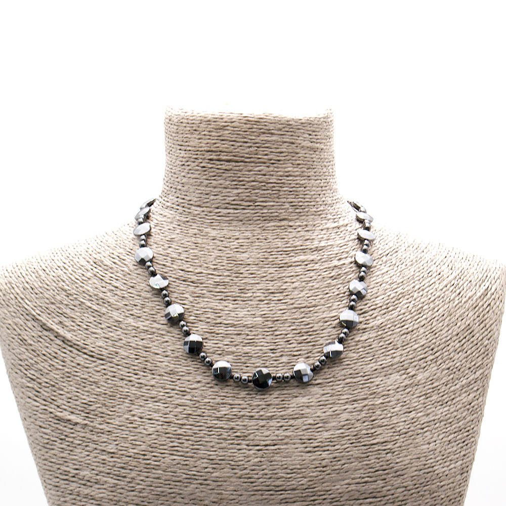 Фото товара бусы из гематита таблетка грань 10 мм