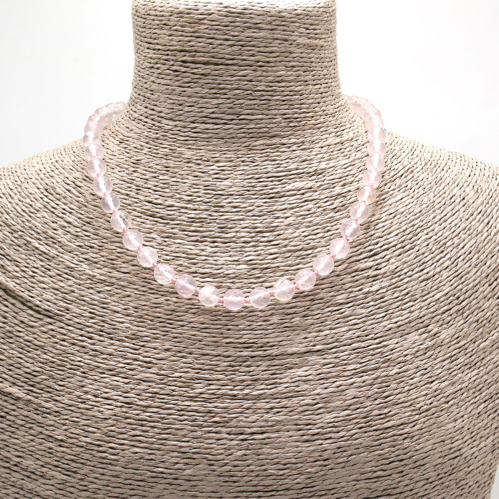 Фото товара бусы из розового кварца 8мм грань