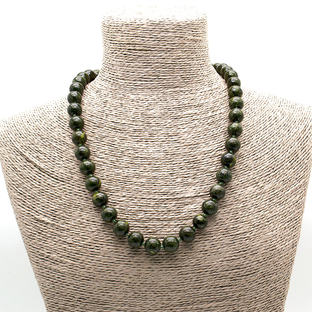 Фото товара бусы из змеевика шар 12 мм 