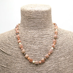 Бусы из солнечного камня 