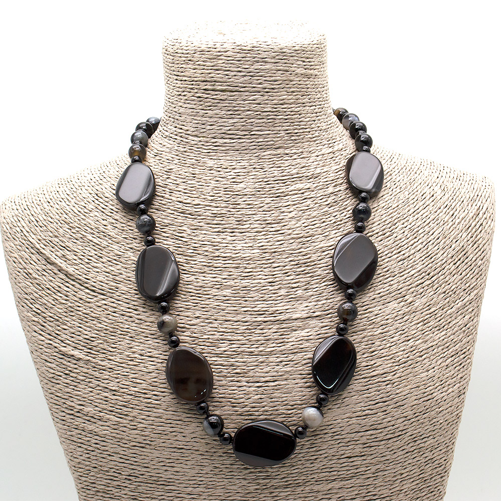 Фото товара бусы из агата черного таблетка овальная витая 30*20 мм