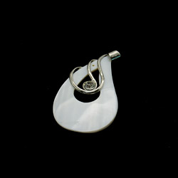 Кулон из перламутра "Капля"