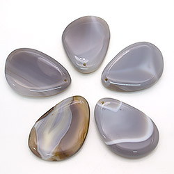 Кулон из агата цвет серый 40*60 мм