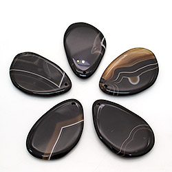 Кулон из агата черного 40*60 мм